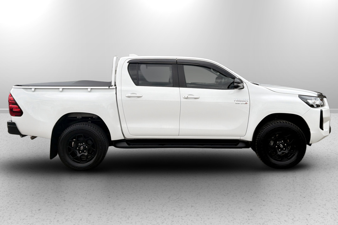 2024 Toyota Hilux SR 48V Auto 4x4 Double Cab